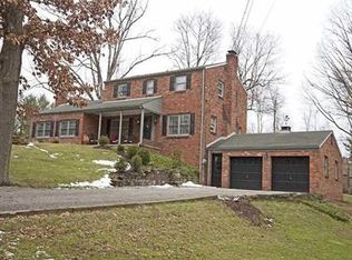 1035 Elizabeth Dr, Mcmurray, PA 15317
