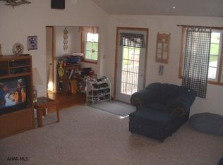 51 Country Ln, Duncansville, PA 16635