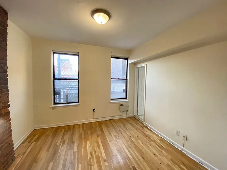 276 1st St #1 — Photo 2