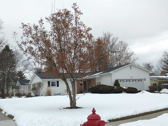 2nd image of 3018 Cooley Dr
