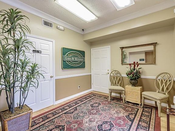 3rd image of 2105 Drew St #200