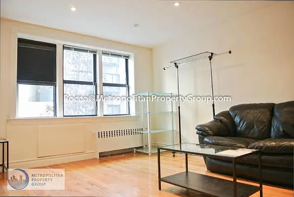 Rented by Metropolitan Property Group | media 18