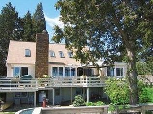 46 Shore Dr, Kingston, MA 02364