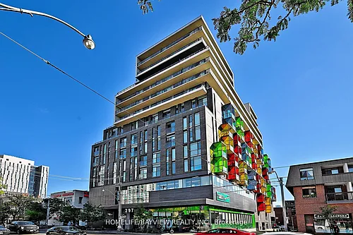 297 College St Photo 1