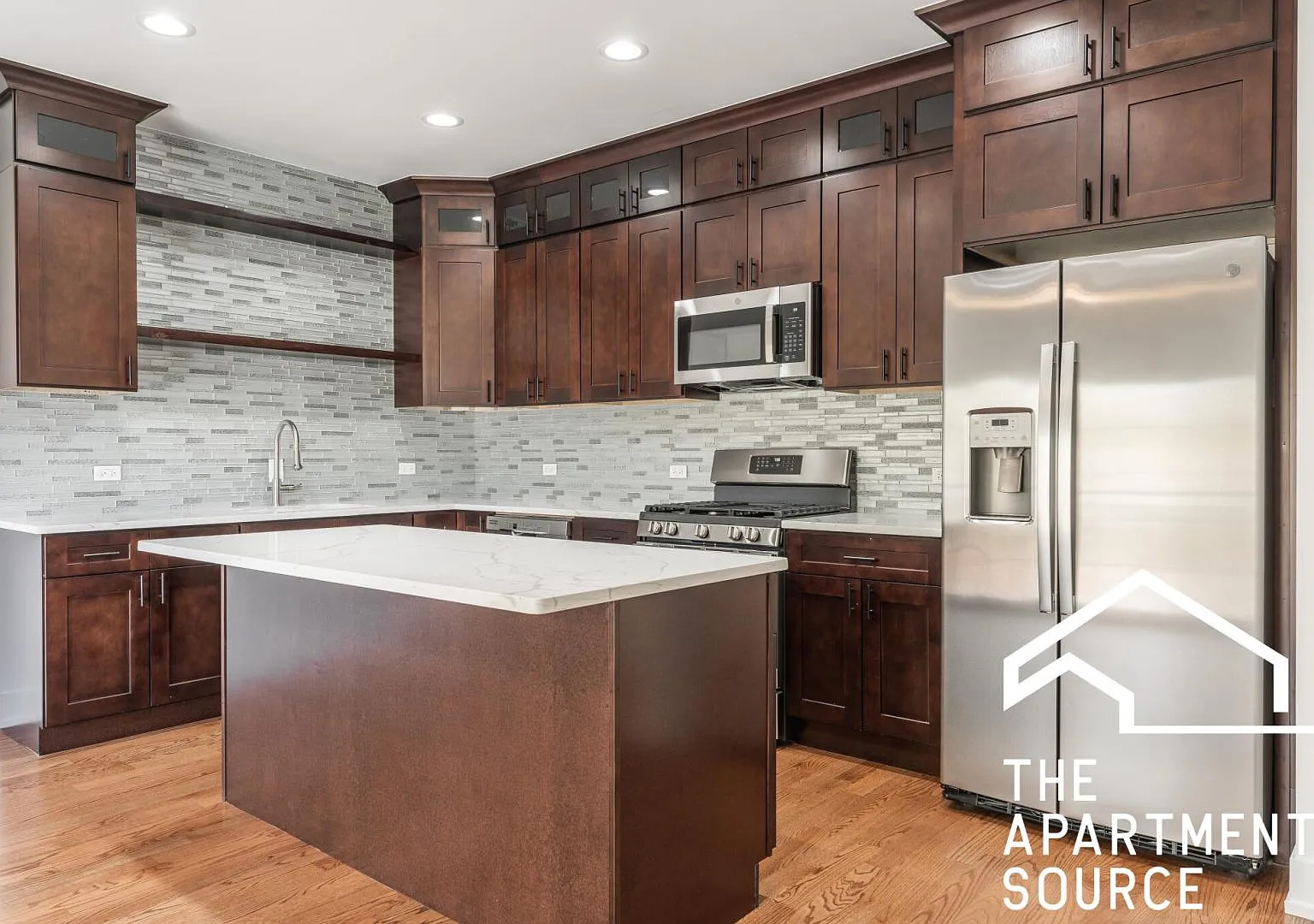 3329 North Avers Avenue #3N — Photo 4
