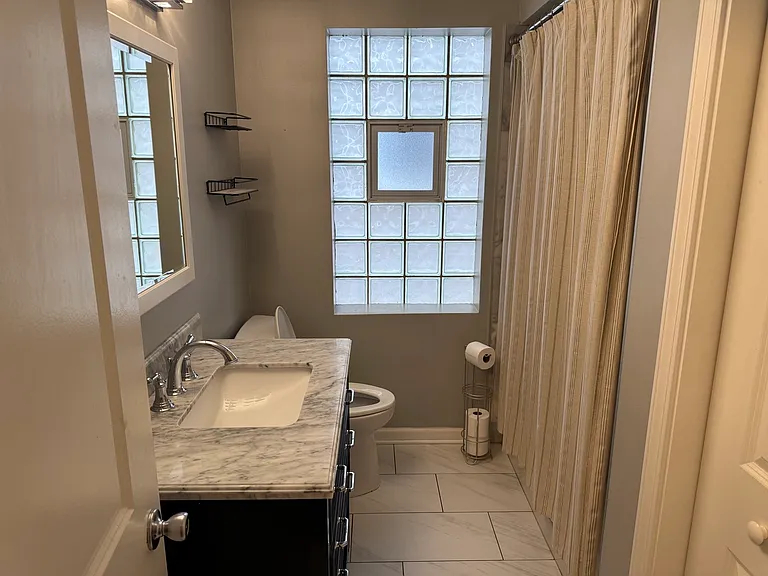 2524 W 109th Pl — Photo 15