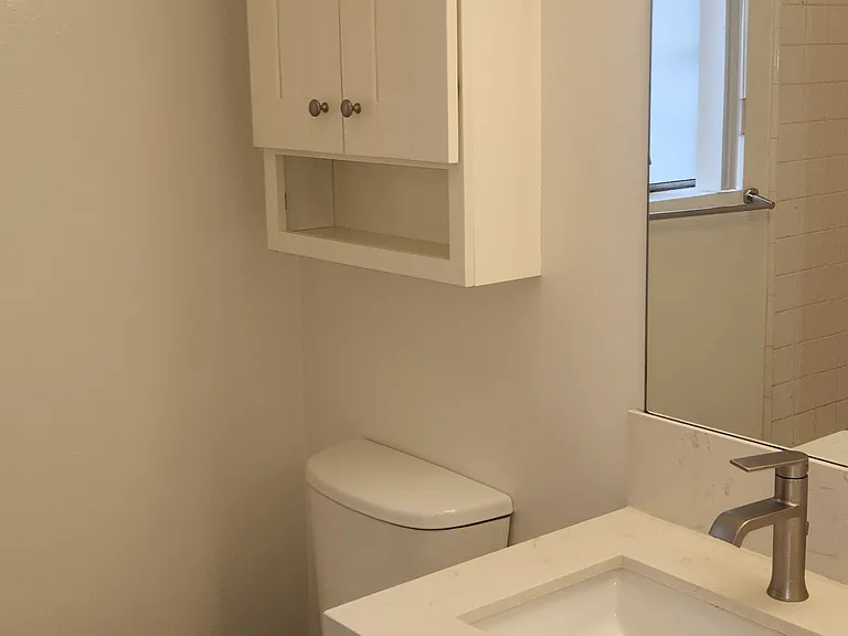 Sherman Pines Apartments — Photo 15