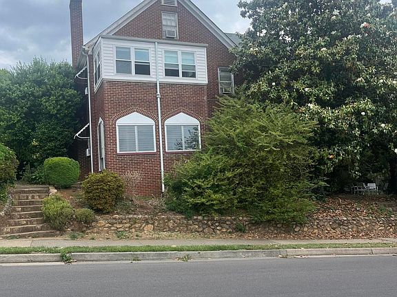 2nd image of 1836 Wakefield Rd SW