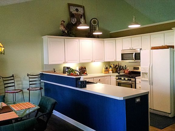 3rd image of 14833 Anchor Ct