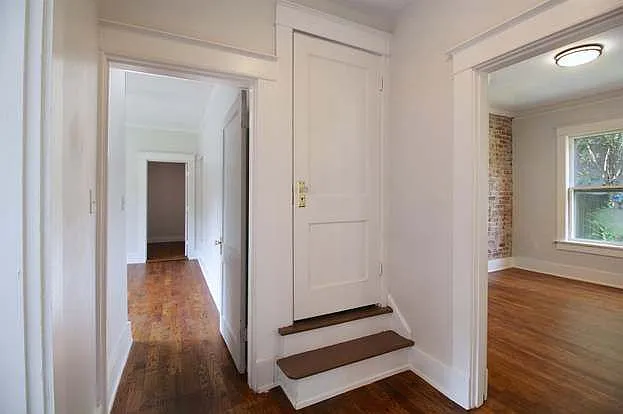 2027 Higbee Ave — Photo 12