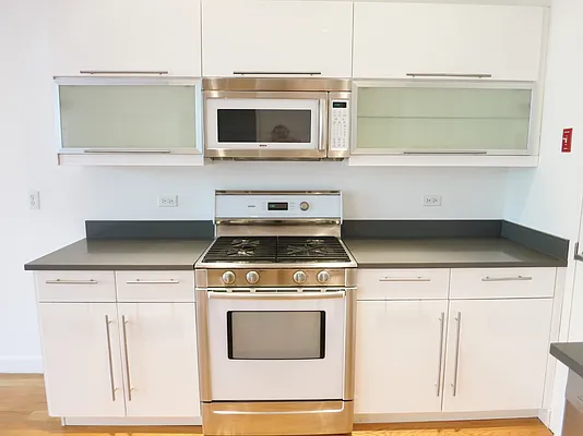 Rented by Brooklyn Heights Real Estate Inc | media 19