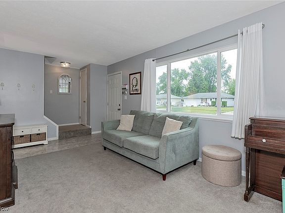 3rd image of 175 Saint Lawrence Blvd