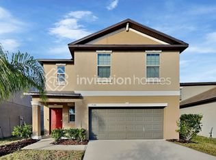 5140 White Chicory Dr, Apollo Beach, FL 33572