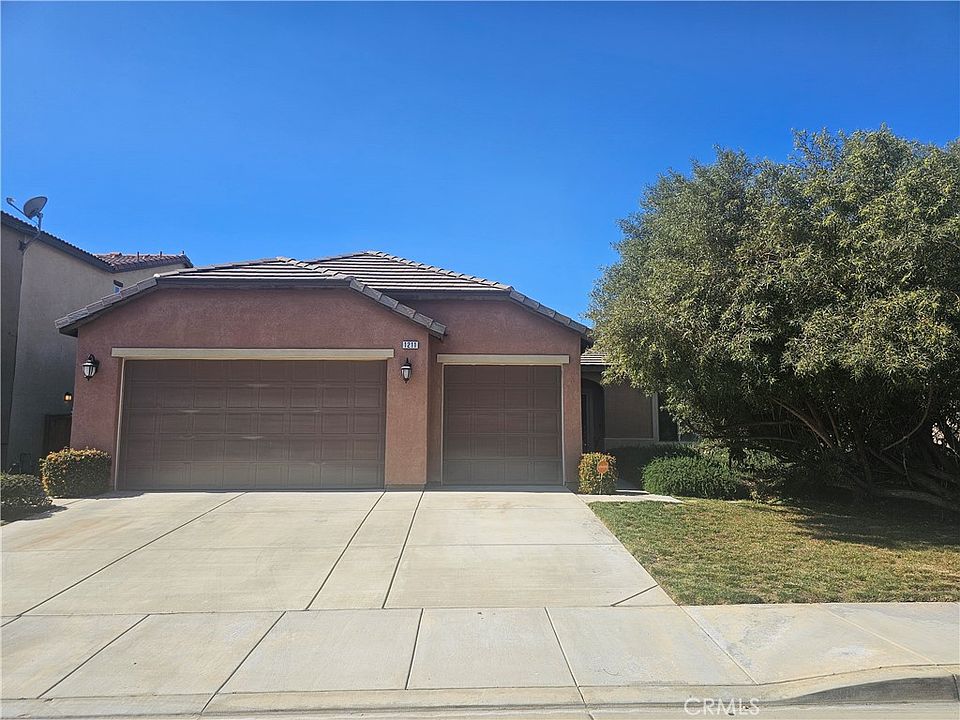 1st image of 1211 Syringa Ct