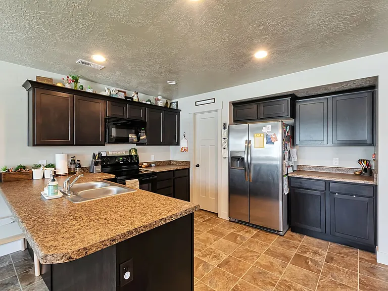 154 N 1325 W — Photo 6