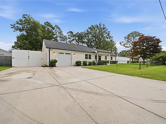 2nd image of 752 Victor Rd