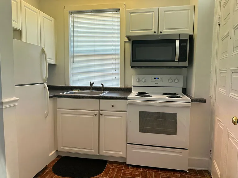 418 N Loudoun St — Photo 12