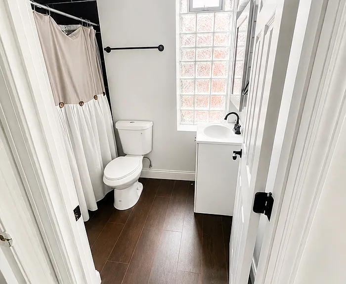 4451 Oakland Ave — Photo 4