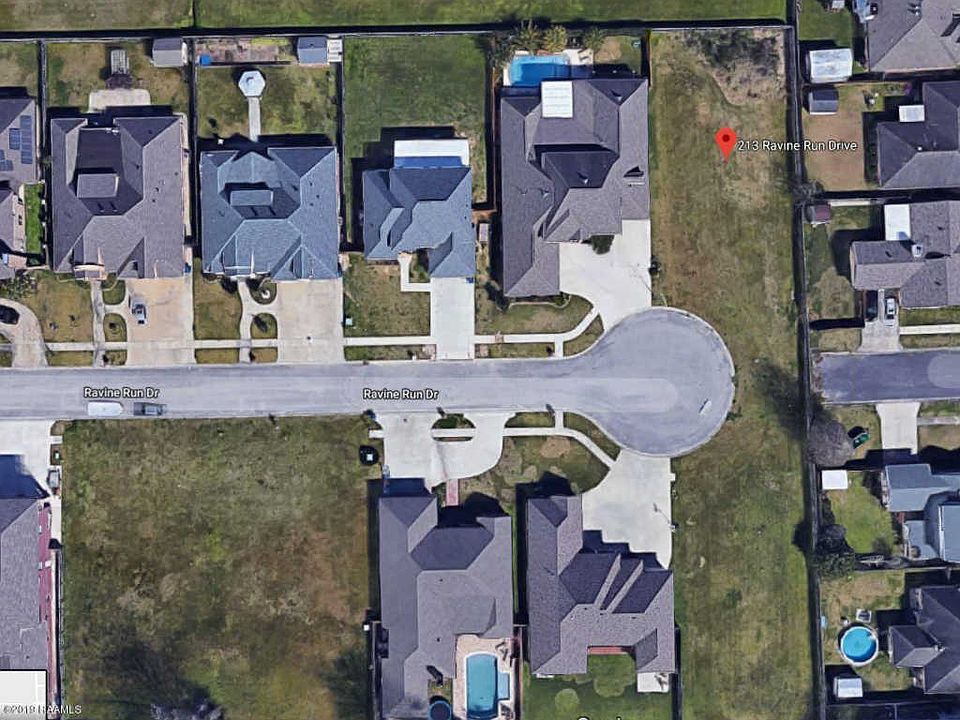 2nd image of 213 Ravine Run Dr