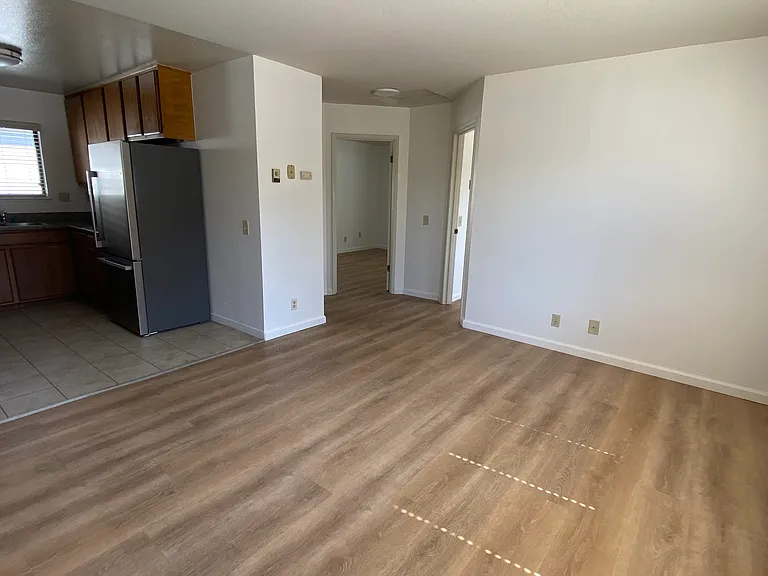 1135 5th St #10 — Photo 3