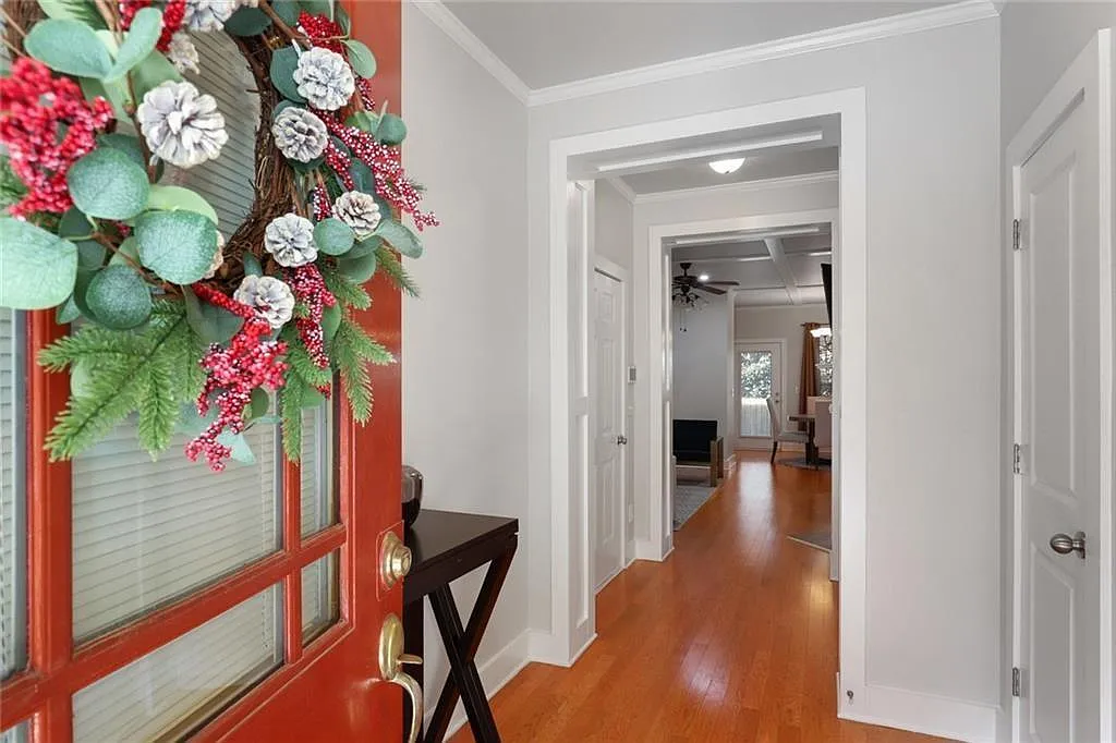 3 bed, 2.5 bath, 1786 sqft, $2,250 — Photo 2