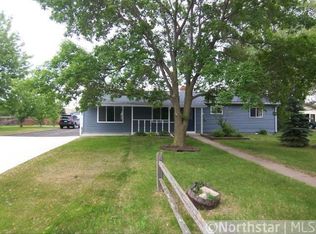 10011 Kumquat St NW, Coon Rapids, MN 55433
