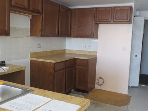 4th image of 5400 Walnut Ave Unit 807