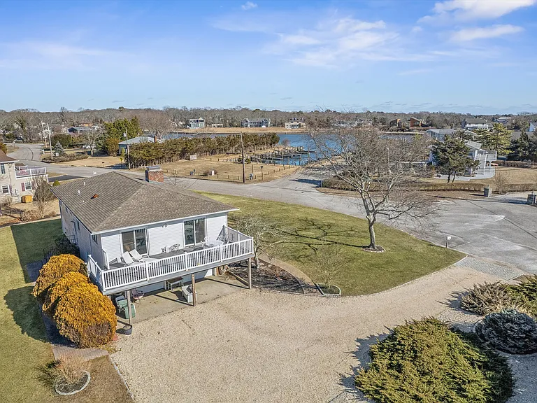 36 Nautilus Dr — Photo 14