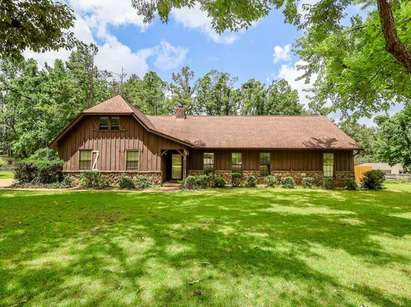 1528 Larhonda Dr, Oxford, MS 38655