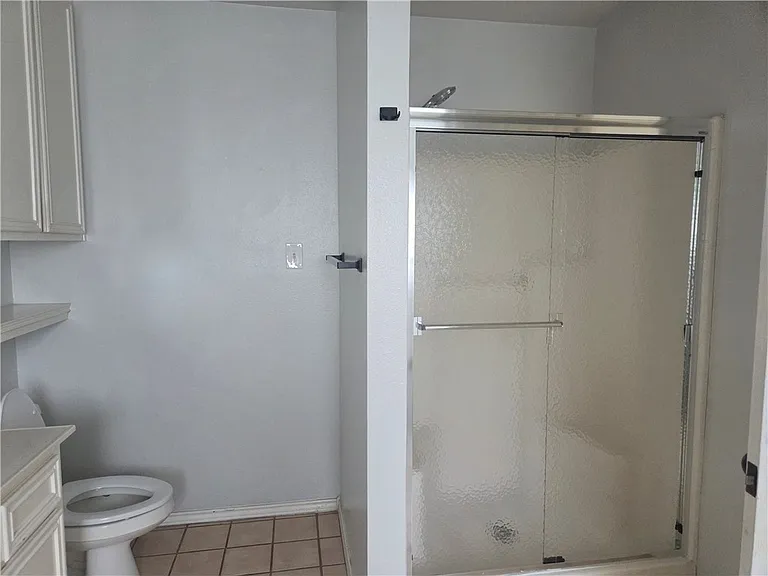 5218 Lethaby Dr — Photo 8
