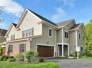 7 Whitney Farm Pl, Morristown, NJ 07960