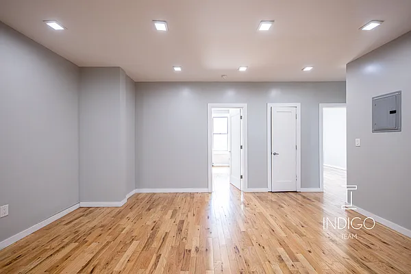 Rented by Compass | media 14