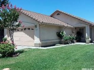 1200 La Mesa St, Escalon, CA 95320