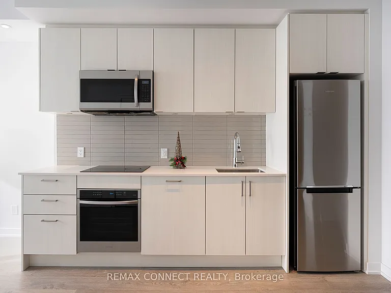 1926 Lake Shore Blvd W #2208 — Photo 8