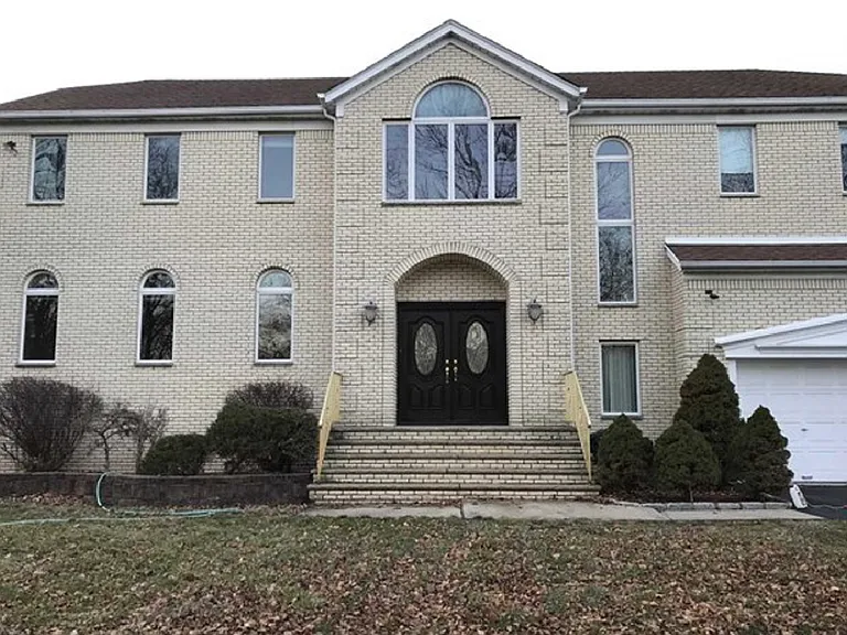 305 Cardinal Pl — Photo 3