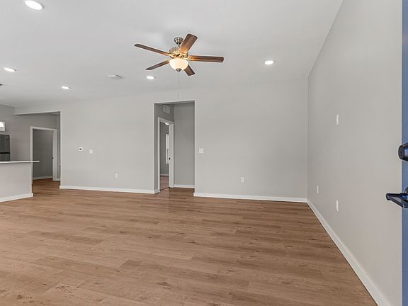 2nd image of 103 Saw Creek Dr #11463899