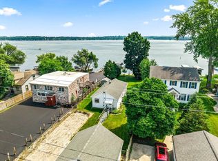 N38W27099 Parkside Rd, Pewaukee, WI 53072