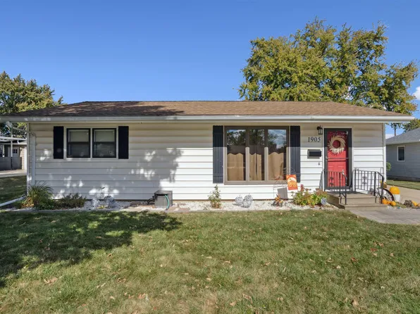1905 Lorraine Ave, Waterloo, IA 50702