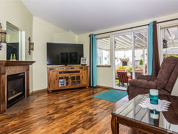2nd image of 1109 184th Street Ct E