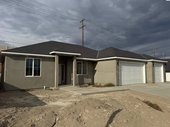 10052 S Clodfelter Rd, Kennewick, WA 99338