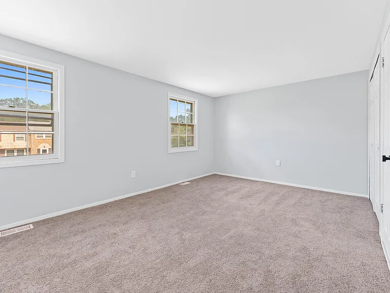 35 Rockland Dr — Photo 14