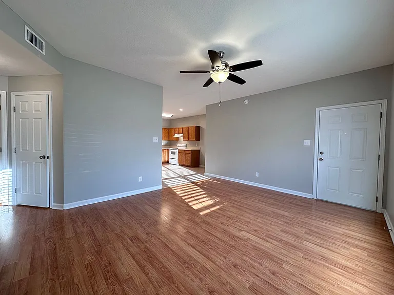 Rand Powell Apartment Homes — Photo 57