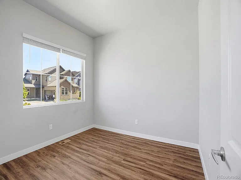 12565 Lake Terrace Ln — Photo 9