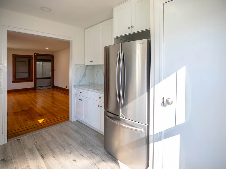 31 Spring Valley Ave — Photo 16