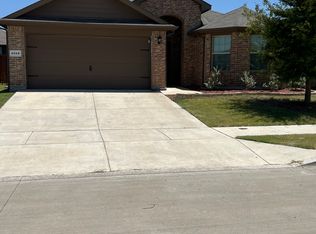 6928 Cruiser Ln, Fort Worth, TX 76179