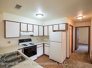 3409 Logan Dr APT 5, Oshkosh, WI 54901