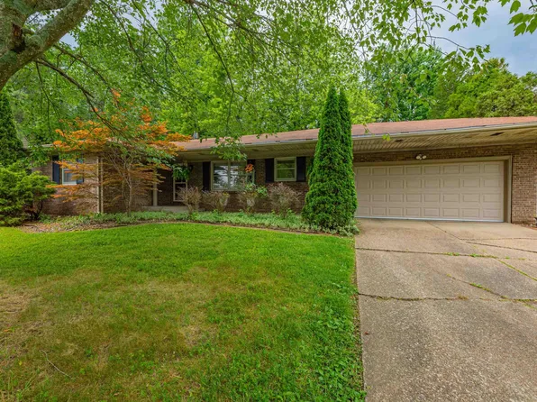 5155 Kenwood Dr, Newburgh, IN 47630