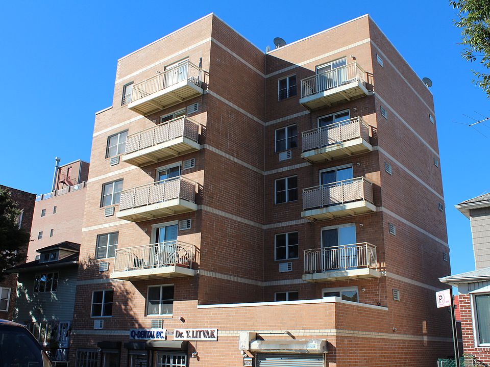 2nd image of 1460 W 5th St APT C2