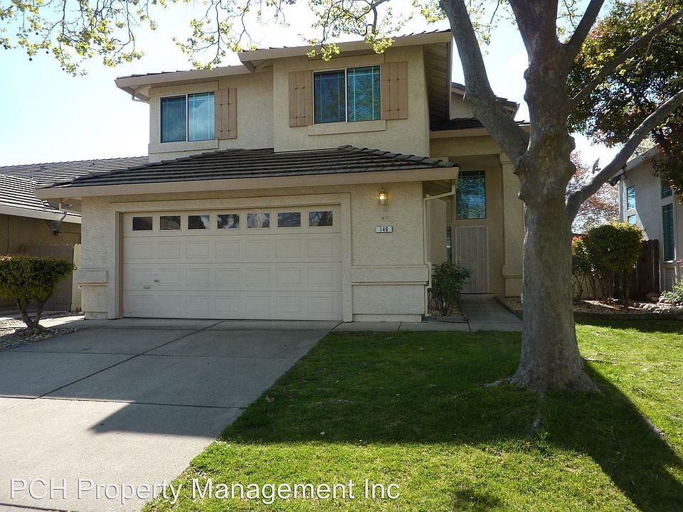 1st image of 146 Oxburough Dr