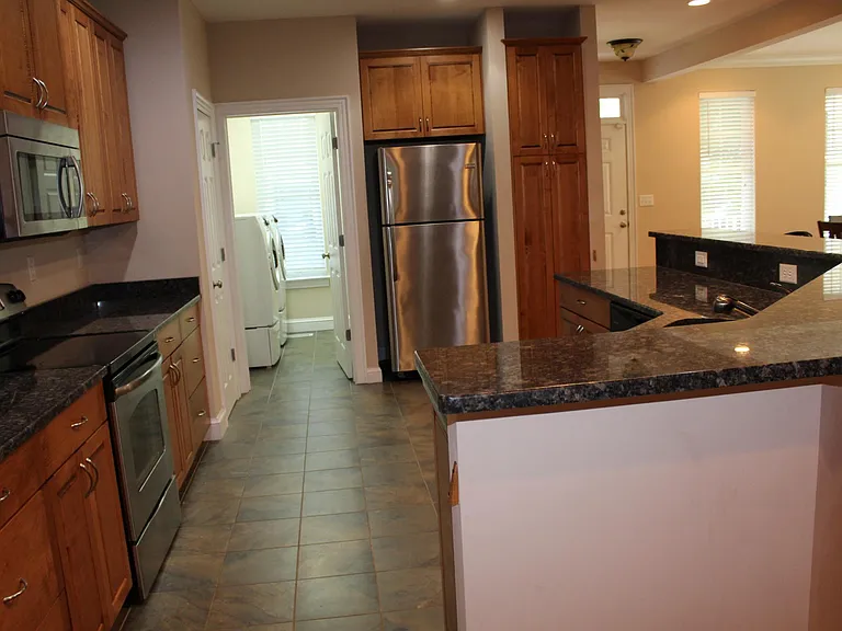 515 Virginia Ave — Photo 26